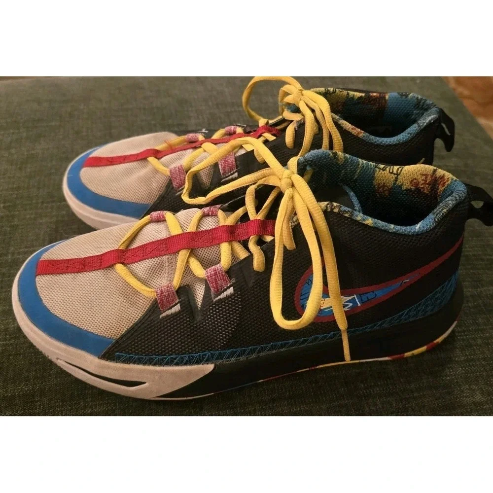 Nike Kyrie Flytrap 6 Youth Size 38.5 Multi Color Basketball Sneakers Irving